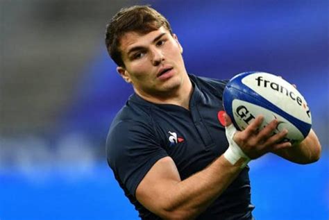 Who is Antoine Dupont's Girlfriend? The Professional Rugby Player's ...