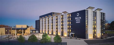 Hotel Photos | Delta Hotels Denver Thornton Photo Gallery