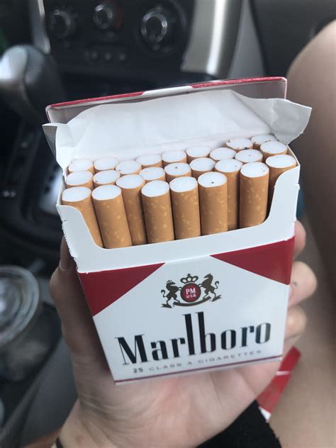 accidentally bought my first pack of reds with 25 cigarettes : r/Cigarettes