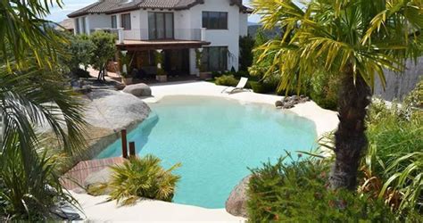 Sand Pools Are the Next Backyard Trend — But What Are They, Exactly? | Hunker