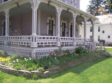 A blog dedicated to beautiful Victorian homes.Disclaimer: These photos do notbelong to me unless ...