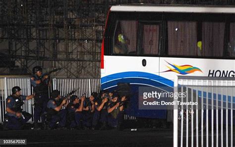 Manila Hostage Crisis Photos and Premium High Res Pictures - Getty Images