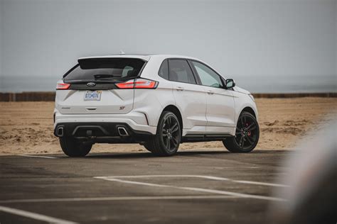 2019 Ford Edge ST review: Compelling performance - CNET