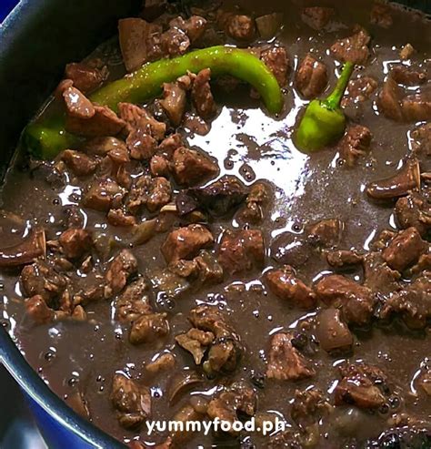 Pork Dinuguan Recipe or Dinuguang Baboy » Yummy Food Ph