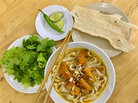 Mì Quảng Cá Lóc - Yellow Quang Noodles with Snakehead Fish - Delicious ...