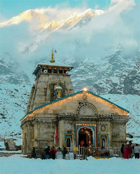 Yesterday I posted Kedarnath temple reflection pic, This is a pic I ...