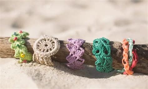 20 Free Crochet Bracelet Patterns For Beginners & Skilled Levels