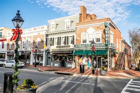 Christmas Shopping Season Begins in Fredericksburg Area ...