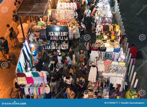 Night Market at Siam Square Shopping Center. Editorial Photography - Image of culture, life ...