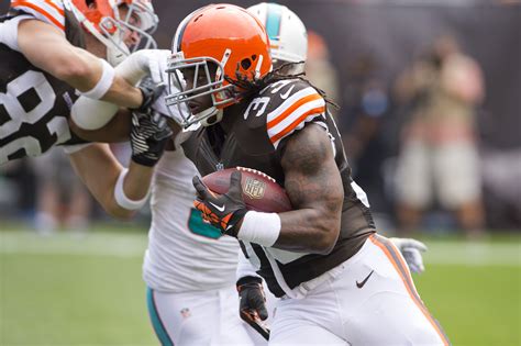 Former Cleveland Browns RB Trent Richardson signs with CFL's ...