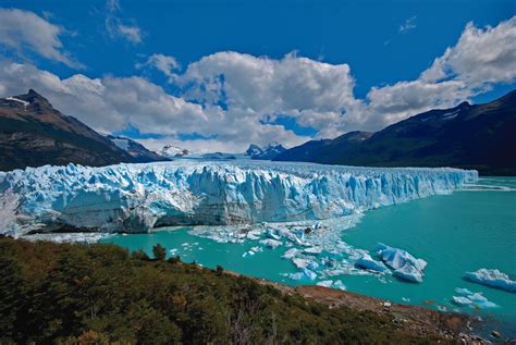 perito-moreno-gletscher_argentinien. | Scenic lakes, Hiking tours, Lakes in california