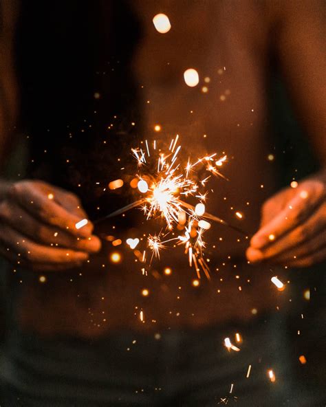 How to Take Awesome Sparkler Photos • The Blonde Abroad