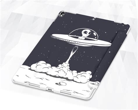 Alien iPad case Kids Boys iPad 9.7 6th gen 2018 Cute Space | Etsy