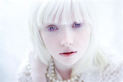 Nastya Zhidkova, the most beautiful albina in the world Modelo Albino, Grey Eyeshadow, Black ...