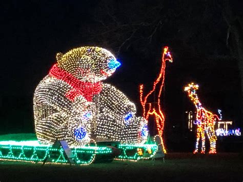 East Peoria festival lights the way to holiday season - Chronicle Media