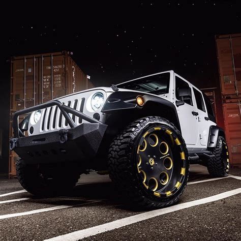 FORGIATO Wheels | Jeep Wrangler on Forgiato Terra Wheels