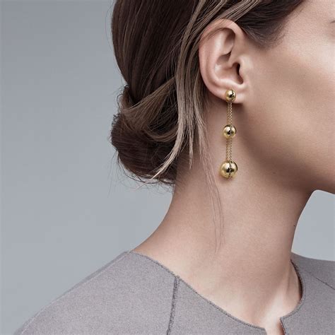 Pin by Ledja Lagji on Tiffany Hardware | Tiffany and co earrings, Jewelry model, Drop earrings