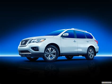 New Nissan Pathfinder 2017 3.5L S 2WD Photos, Prices And Specs in UAE