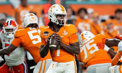 Vols’ Joe Milton named to Davey O’Brien Award watch list