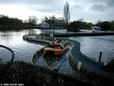 Stormforce 10 - Drayton Manor Park - United Kingdom - European water ...