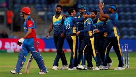 Cricket World Cup 2019: Sri Lanka survive woeful batting collapse to edge Afghanistan | Newshub