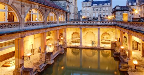 Roman Baths, Bath - Book Tickets & Tours | GetYourGuide.com
