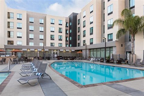 Homewood Suites by Hilton Anaheim Resort - Convention Center Pool: Pictures & Reviews - Tripadvisor