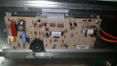 electrical - Wire a 30A/15A/30A fuse box to a 4 wire 120V/240V oven ...