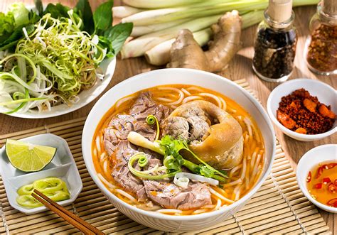 Hướng dẫn cách nấu bún bò Huế ngon chuẩn vị - Digifood | Blog Hồng