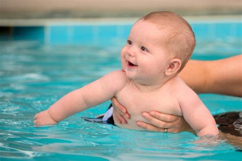 Baby and Infant Swim Lessons in Marin | Marin Mommies