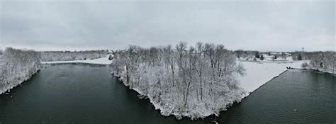 PHOTOS: Snow makes Kansas City a winter wonderland