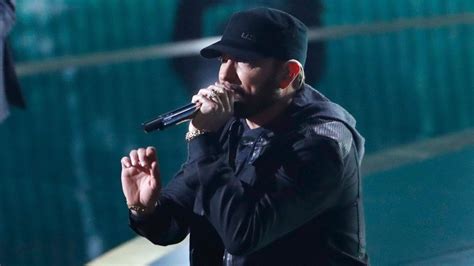 Eminem poses with Elton John at Oscars 2020 ceremony