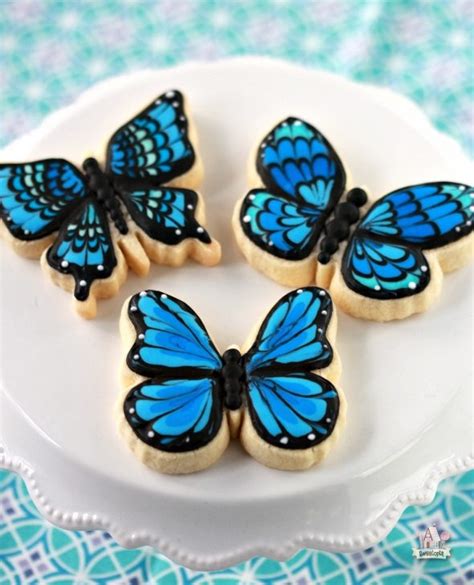 {Video} How to Decorate Butterfly Cookies | Sweetopia