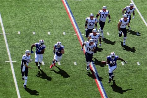 Brady under pressure | Buffalo Bills vs New England Patriots… | Flickr