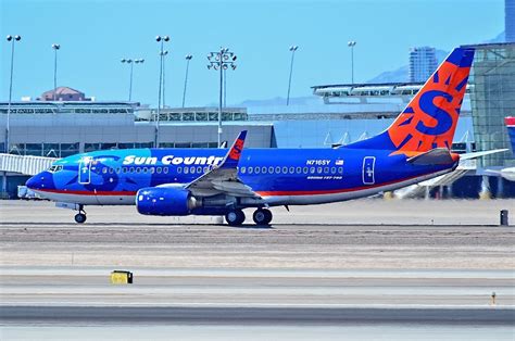 Sun Country Airlines Fleet Boeing 737-700 Details and Pictures