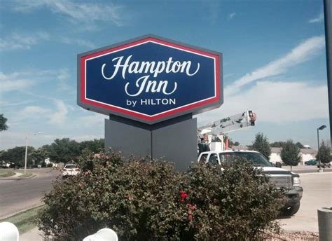 Lighted Sign for Hampton Inn - A-1 Sign Pro