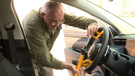 Northern Lancaster County Regional Police Dept. offers free steering wheel locks to Kia, Hyundai ...