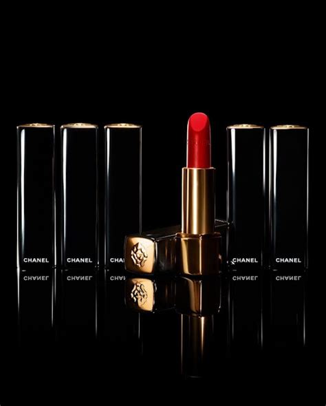 Hily Designs: El lápiz labial Allure Velvet de Chanel Rouge es ...