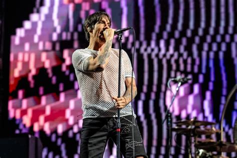 Anthony Kiedis biography Scar Tissue to be turned into movie | The FADER