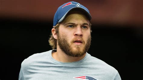 Bill Belichick's son missing practice due to knee injury