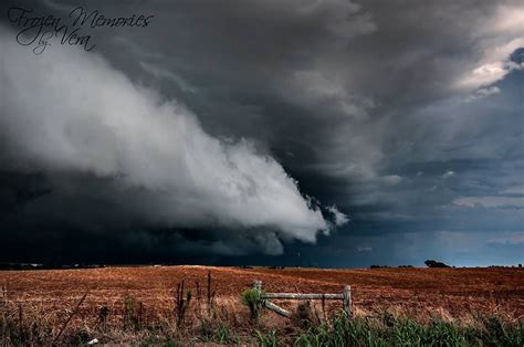 Geary, Oklahoma. Photo by Vera Jordon | Natural landmarks, Stormy ...