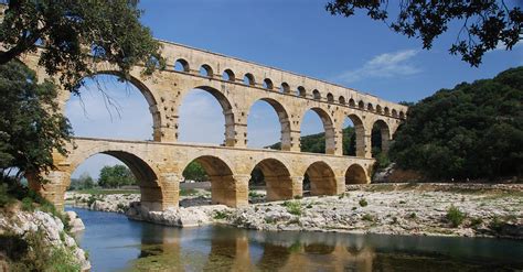 The Roman Aqueduct of Pont du Gard (Illustration) - World History Encyclopedia