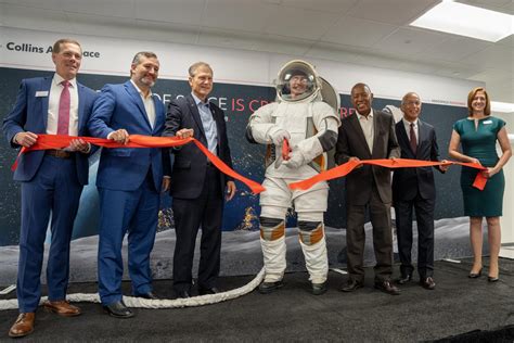 Collins Aerospace opens new facility at the Houston Spaceport to ...