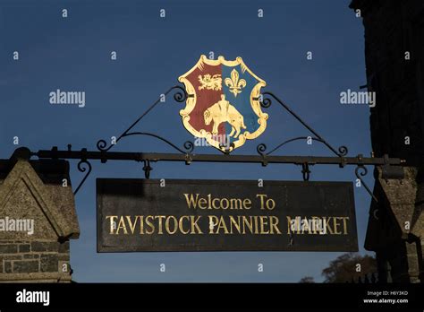 Tavistock coat of arms fotografías e imágenes de alta resolución - Alamy