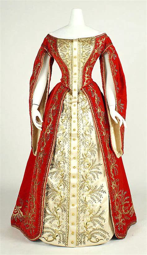 Gods and Foolish Grandeur: The Russian court gown, deconstructed: dress ...