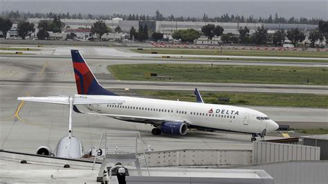 Mineta San Jose International Airport ranks in top 10 US airports for low fares - ABC7 San Francisco