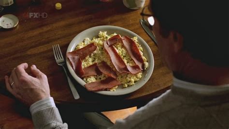 Is Your Blog A Carb?: TV Food: The Heisenburger (Breaking Bad, S01)