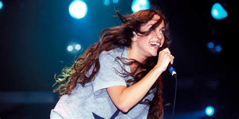 Flipboard: Alanis Morissette embarks on 'Jagged Little Pill ...