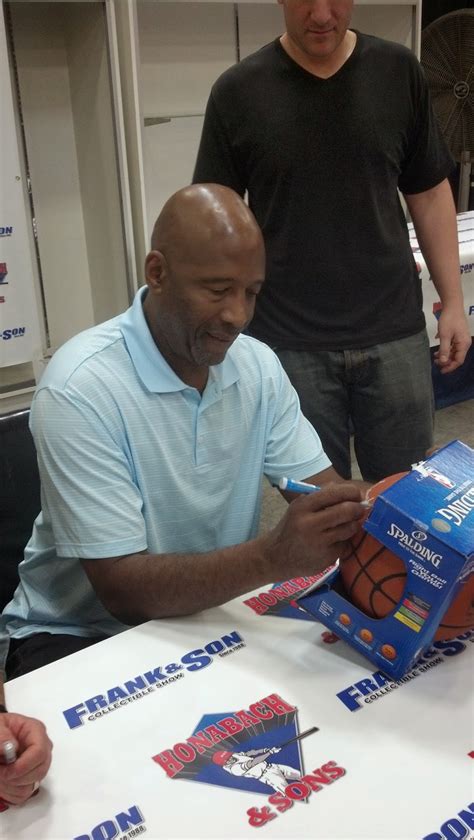 Dodger RAMblings: James Worthy Autograph Signing - Photos & Recap