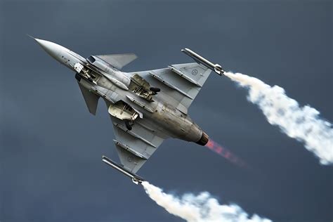 Meet Sweden’s Saab JAS-39 Gripen Fighter (She Can Take on the World's Best) | The National Interest